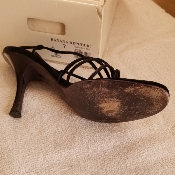 Size 7 Banana Republic heels - Picture 3 of 3